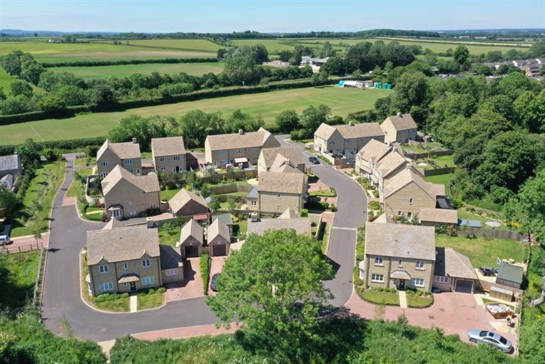 Standlake Road, Ducklington, Oxfordshire